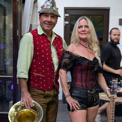 Gallery akustik duo (3)