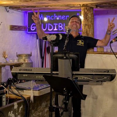 Gallery akustik duo (5)