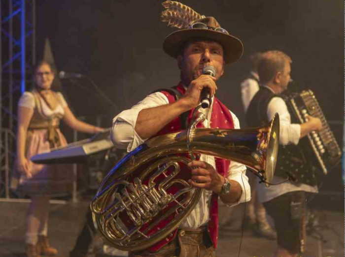 oktoberfest band brass band